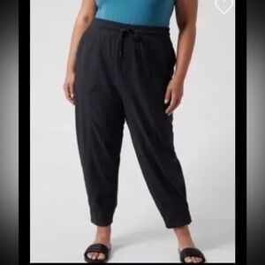 ATHLETA Farallon Weekender Pant Black Women Size L Textured Crop